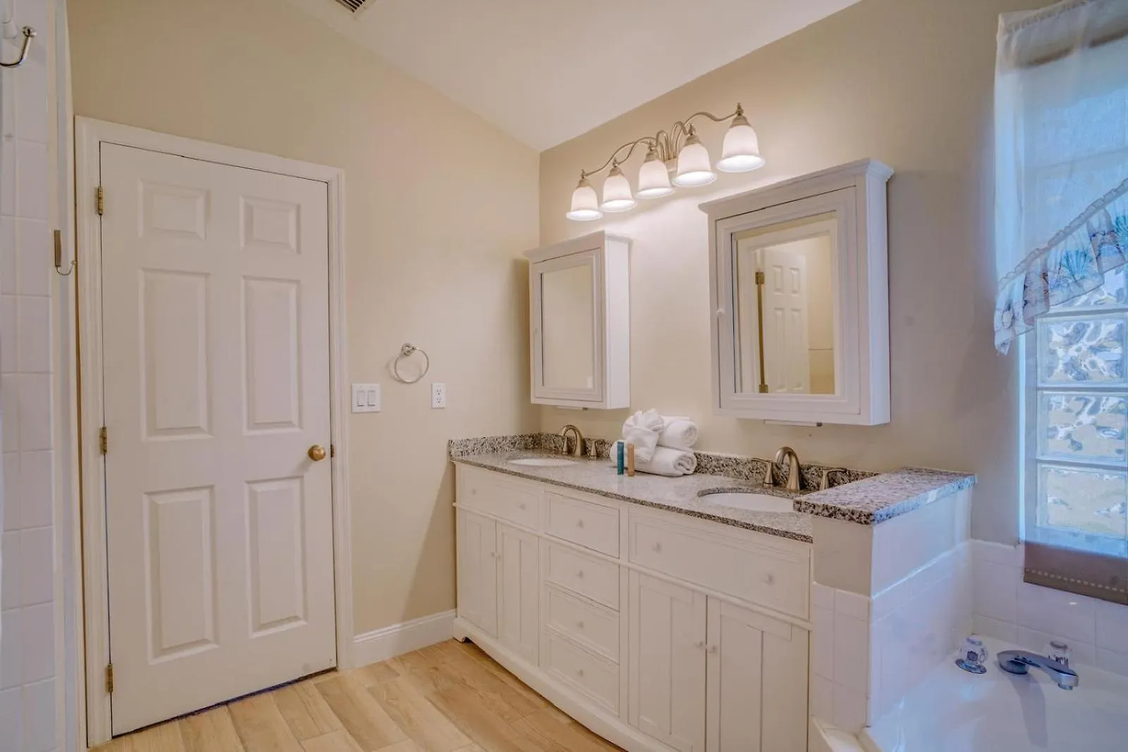 Holiday home 4Br Home With Pool 15 Mins From Disney Davenport